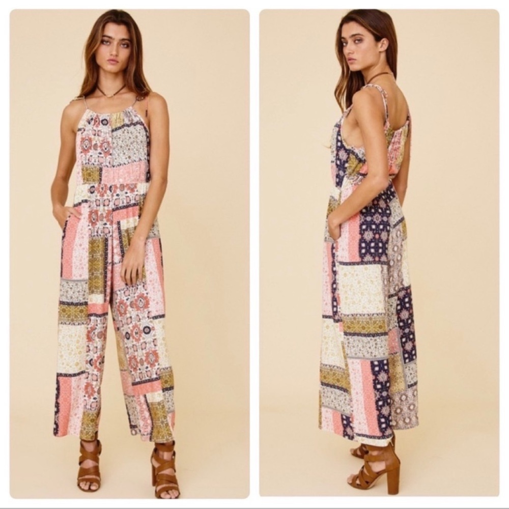 NWT  Sleeveless Floral Wide Leg Spring/Summer Jumpsuit